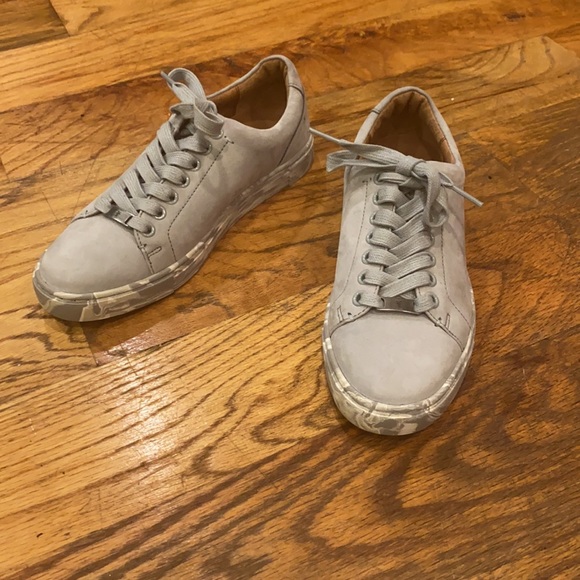 NWOB Frye Suede Grey Ivy Low Lace with Marbled Soles Size 6 - Picture 2 of 8